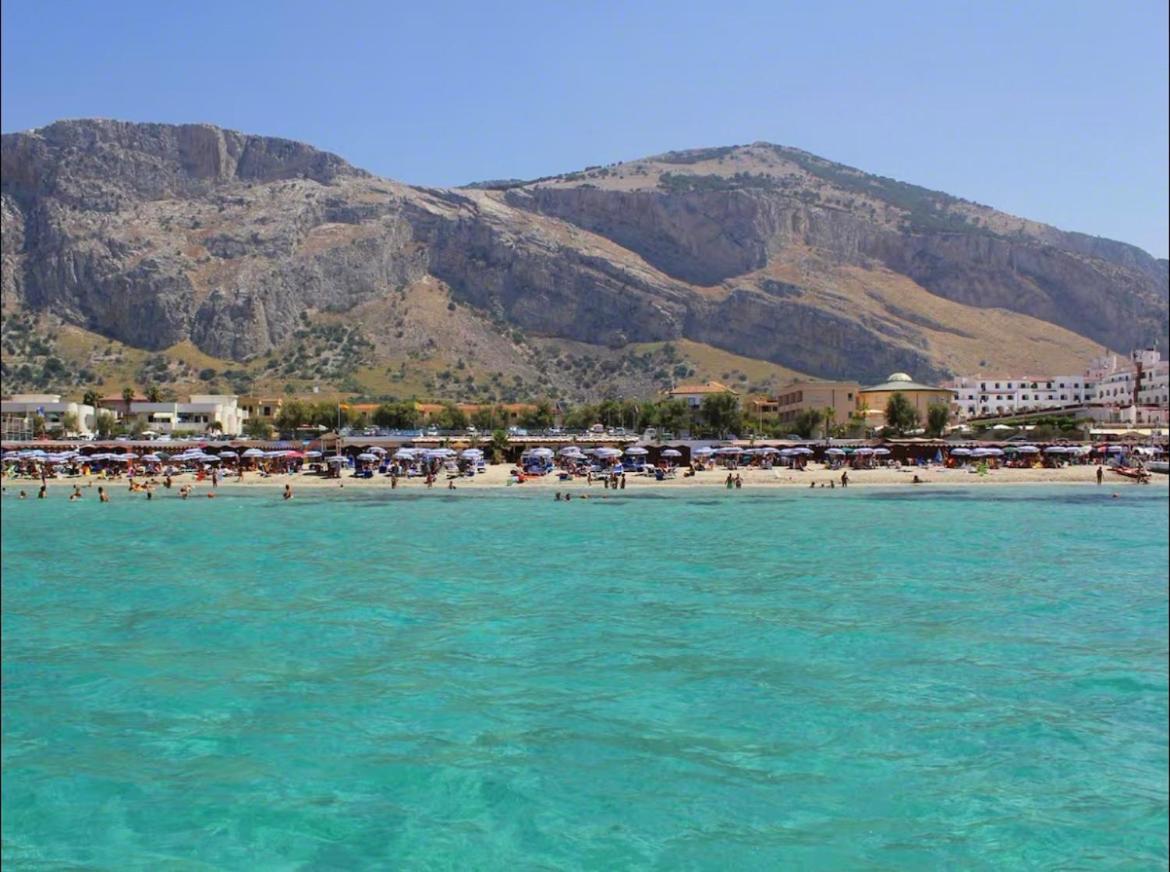 איסולה דלה פמינה Chalet Seaview By Ar Group Hotels מראה חיצוני תמונה